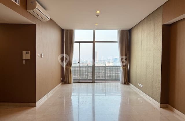 Dijual Apartment The Summit 3 BR Bagus Semi Furnished