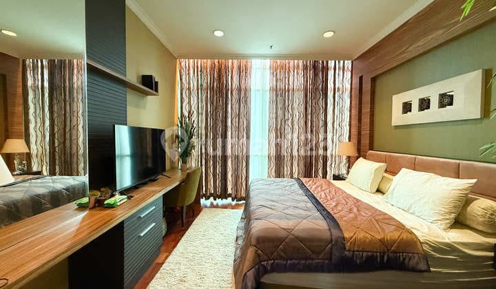 Disewakan Apartment Bellagio Mansion 3 BR Bagus Furnished