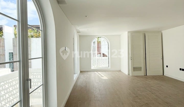 For Sale – Mediterranean x Balinese Concept Villa, Pererenan – Walking Distance to the Beach