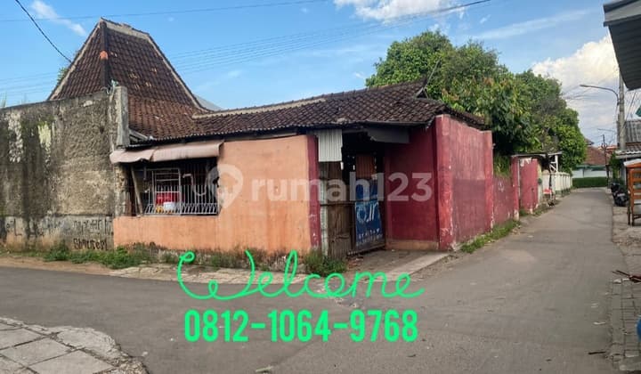 Dijual rumah dekat taman tekno BSD murah