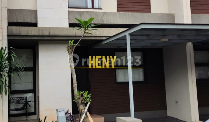 Bsd Vanya Park Tangerang Depan Taman Siap Huni