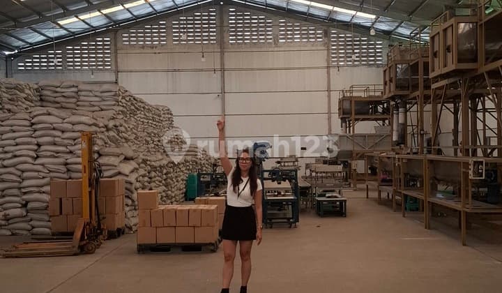 Gudang Kantor Siap Huni Masuk Container