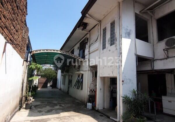 Ruang Usaha Garuda mainroad. Strategis jarang ada