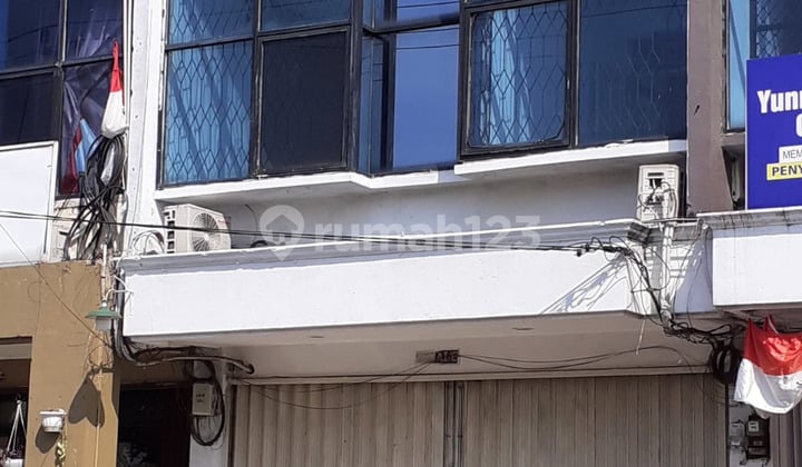 Ruko di Singawinata
Purwakarta.arena niaga di Purwakarta ramai hidup