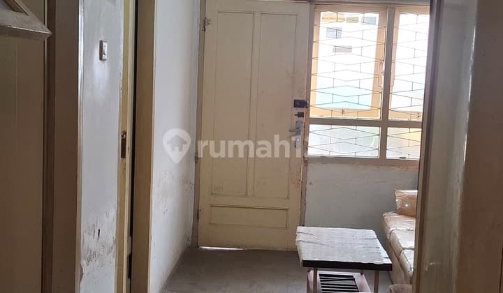 Rumah Tengah Kota !!.strategis