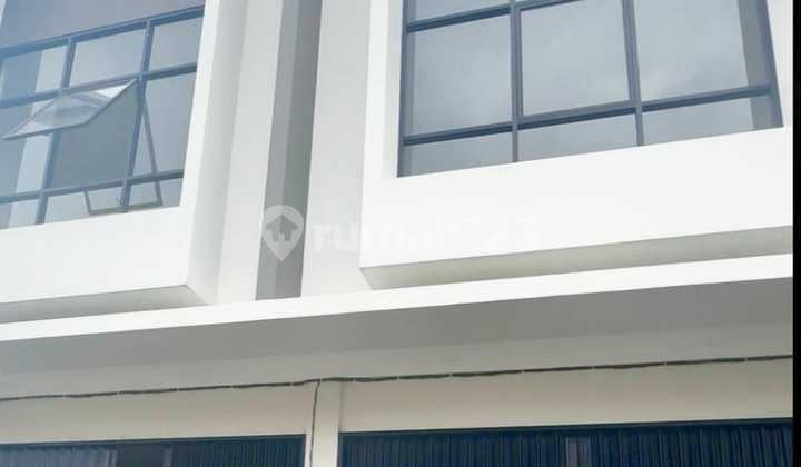 Ruko Strategis di Pinggir Jalan Raya Kodau Bekasi, Dekat dengan Pintu Tol Jatiwarna