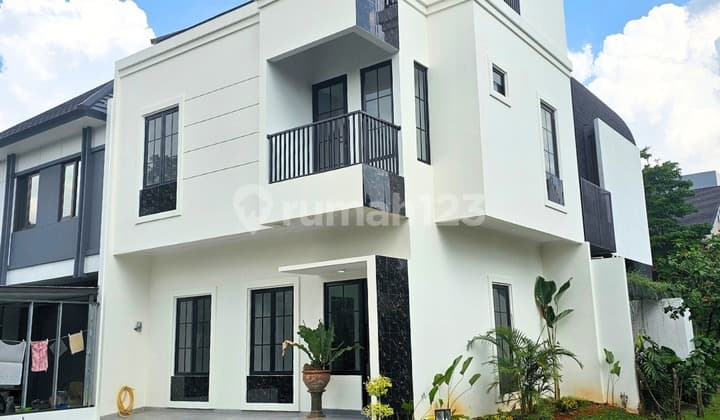 Corner House 2 Floors Modern Minimalist Design & Maximum Lighting at Nusa Loka - BSD