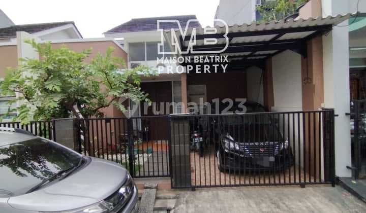 Dijual Cepat Semi Furnish Rumah Siap Huni 1 ½ LT Row Jalan 2Mbl - Griya Loka, Bsd