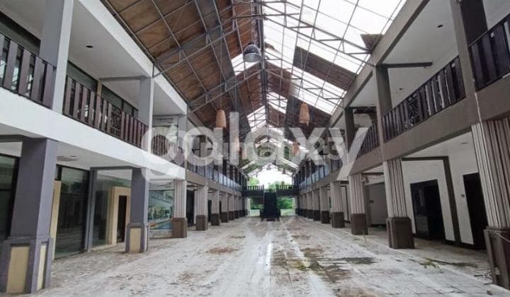 Gedung Ex Hotel di Legian Kuta Badung, Bali