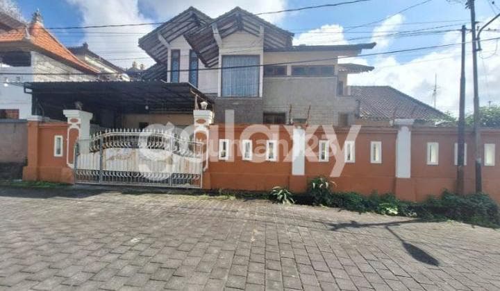 TWO-STORY SEMI-BALINESE STYLE HOUSE IN NOJA AYUNG KESIMAN PETILAN DENPASAR, BALI