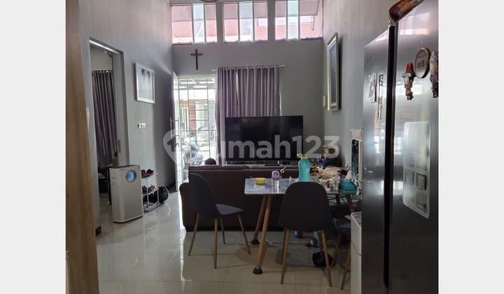 CUANN !! RUMAH LANGKA lokasi favorit taman kopo indah dijamin betah NEGO SAMPE JADI