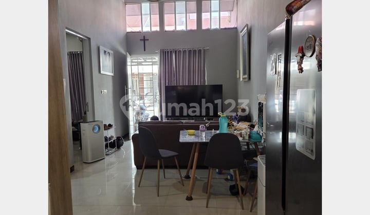 CUANN !! RUMAH LANGKA lokasi favorit taman kopo indah dijamin betah NEGO SAMPE JADI