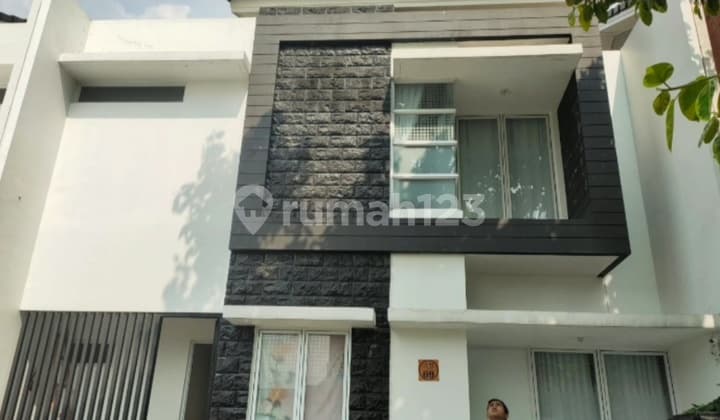 Dijual Cepat ! Rumah boulevard grand wisata