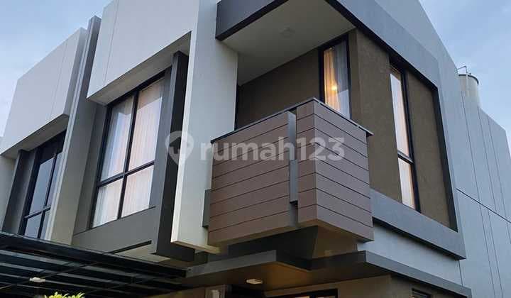 Dijual Rumah Bagus Hook di Summarecon Bekasi, Cluster Magenta Residence, Bekasi (agathahi)