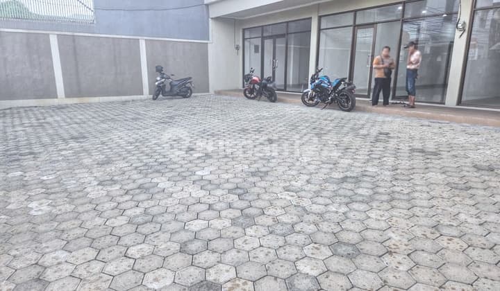 Dijual Ruko Gandeng Bagus Strategis 3 Lt di Jatinegara, Jakarta Timur (hannahi)