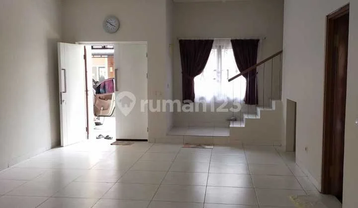 For Rent: Nice House in JGC Cluster Zebrina, East Jakarta (lauhi)