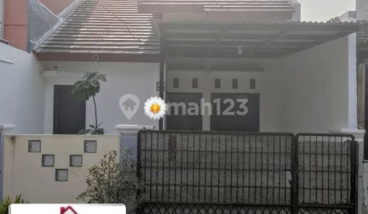 Rumah 1 Lantai SHM Bebas Banjir Dekat Sekolah Negeri di Perumahan Pesona Anggrek Harapan, Bekasi
