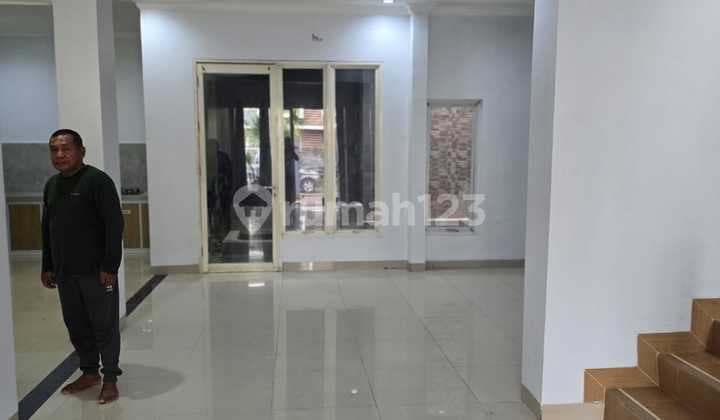 Disewakan Rumah Semi Furnished di Cluster Ifolia Harapan Indah