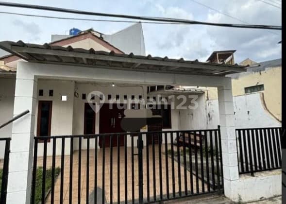 1-Story Ready-to-Occupy House in Rawamangun, East Jakarta