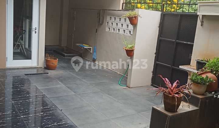 Dijual Rumah di Palm Spring Jgc