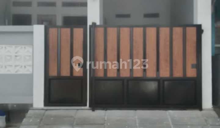 House for sale in Sector V, Pondok Ungu Permai.