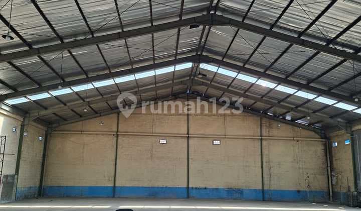 For Rent 800 m² Warehouse in Babelan, North Bekasi, with staff quarters.