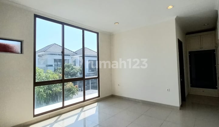 Dijual/Disewakan Rumah Minimalis Summarecon Bandung Cluster Btari 10 Premium Corner