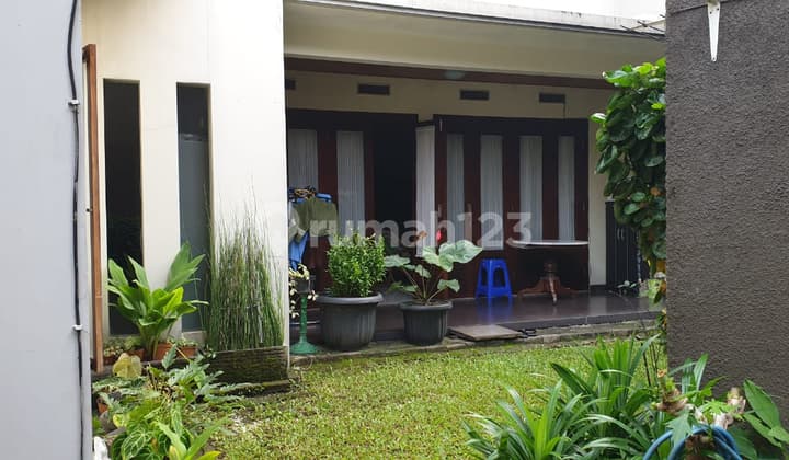 Rumah Mewah 2 Lantai Buah Batu
