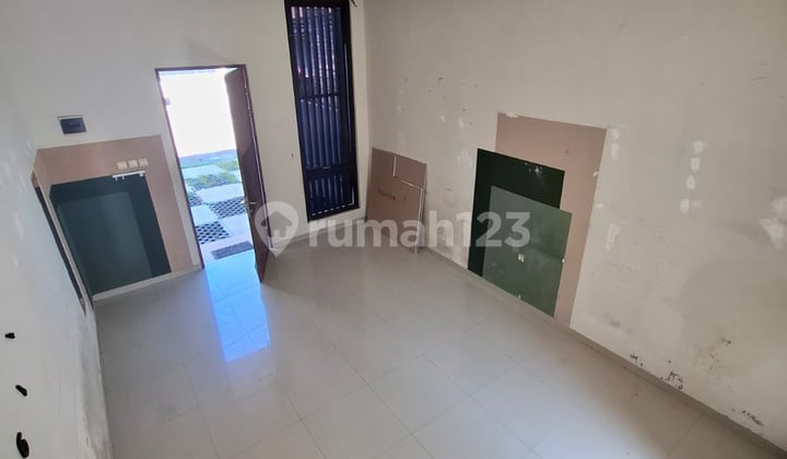 For Sale: Commercial Building in Cikoneng Bojongsoang