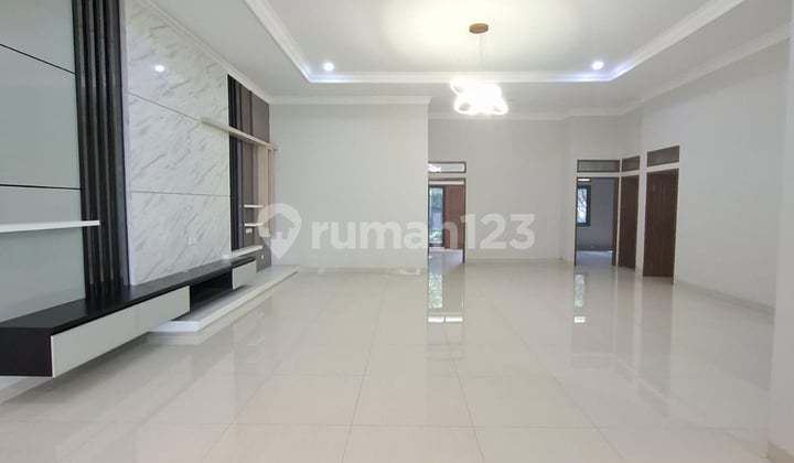 Rumah Dijual di Batununggal Indah