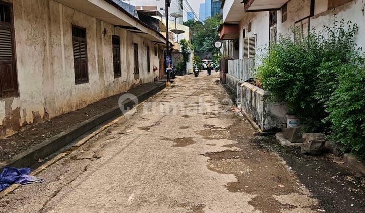 Dijual Rumah Tua di Karet Sawah Jakarta Selatan
