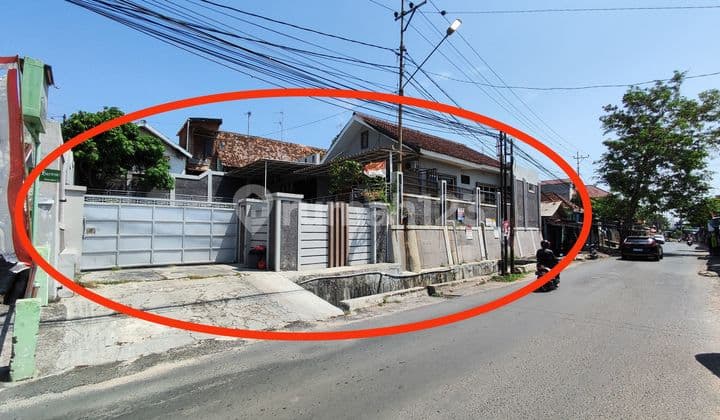 Murah dijual Rumah di jl WR Supratman B. Lampung