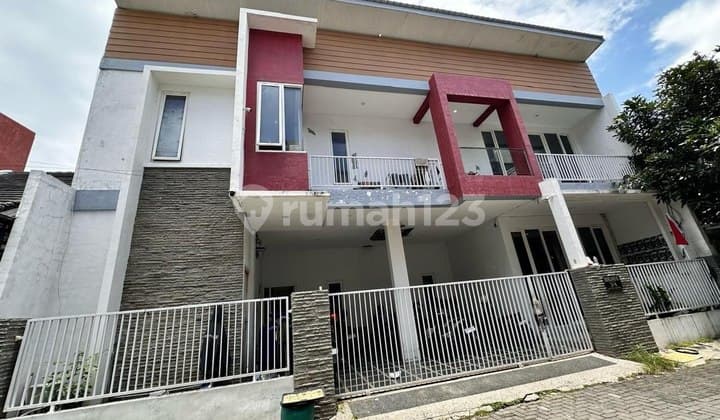 For Sale Active Boarding House with Full Occupants in Sigura Gura Area, Malang