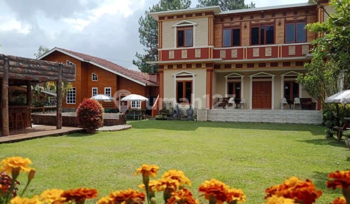 DIJUAL VILLA MEWAH CLASSIC MODERN 2 LANTAI AREA MARIBAYA LEMBANG DEKAT WISATA LEMBANG