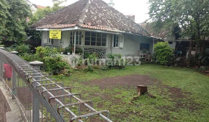 Dijual rumah klasik rumah lama harga murah di Cimahi Tengah dekat alun alun cimahi