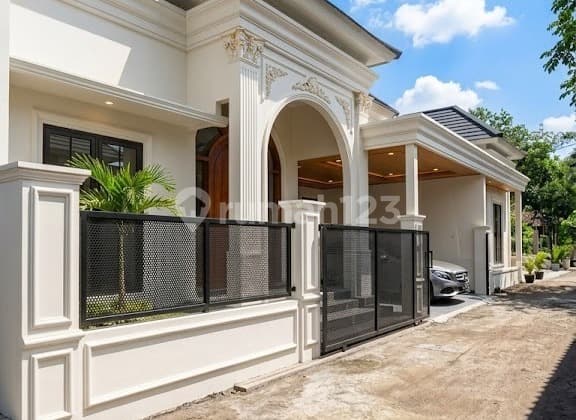 Dijual 2 Unit Couple - Rumah Desain Classic Utara Jogjabay