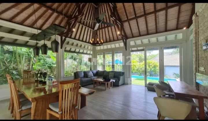 Beautiful Villa with Large Garden Located in Umalas Bali