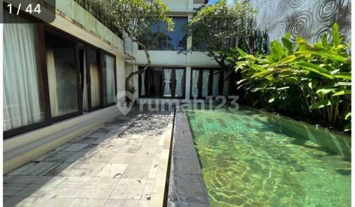 Renon House