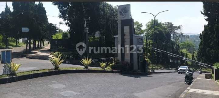 Dijual Rumah Lokasi Bagus Startegis Sayap Riau Bandung