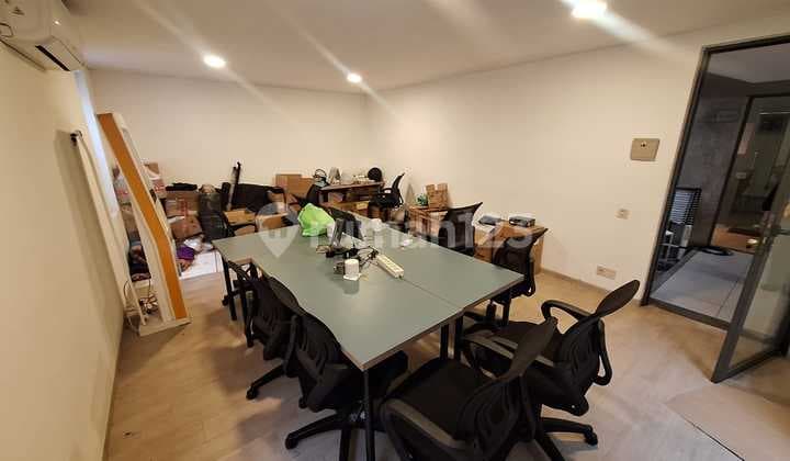 For Rent Office/Business Space Strategic Wing Riau Bandung Ready to Use