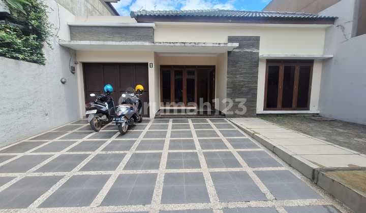 Disewakan Rumah Batununggal Indah Nyaman Terawat