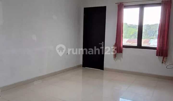 For Sale 3-Story House in Teluk Gong, North Jakarta with SHM (015)