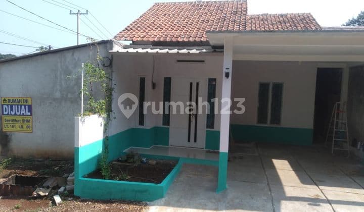 House 15 Minutes to Bojong Gede Station Ready for KPR, Land Area 151 sqm, Freehold Title J-45385
