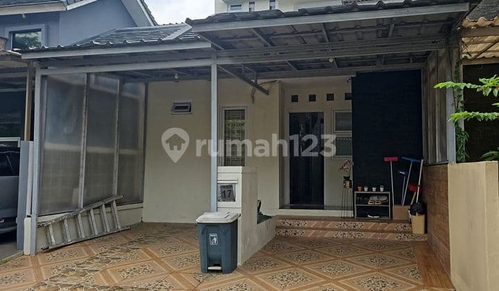 2-Storey House, Freehold Title, 15 Minutes to Serpong Toll Gate, Mortgage Assistance Available J-46285