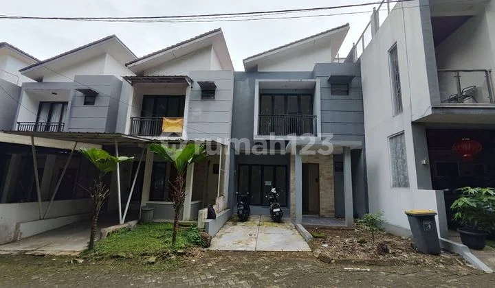 Rumah 2 Lt SHM 15 Menit ke Vivo Btm Bogor Dibantu KPR J-40185