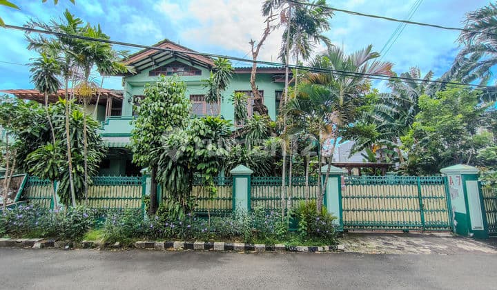 Rumah 9 Kamar Tidur Hadap Utara 9 Menit ke Lippo Mall Puri J-46206