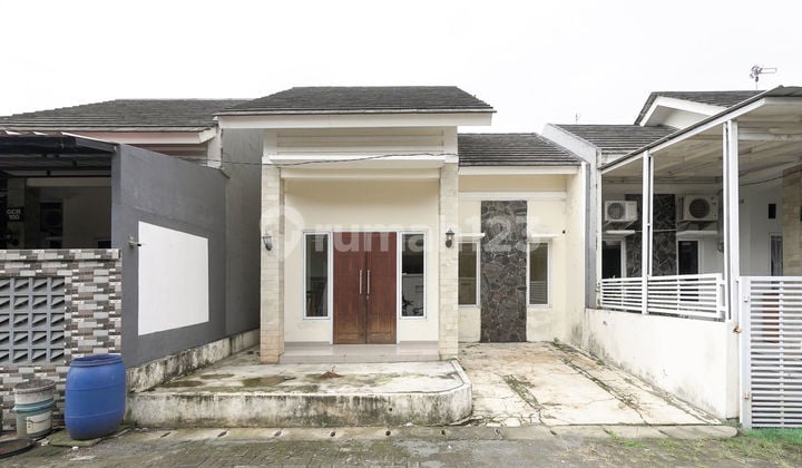 Rumah Hadap Utara 16 Menit ke Mal Pekayon Siap Huni J-40128