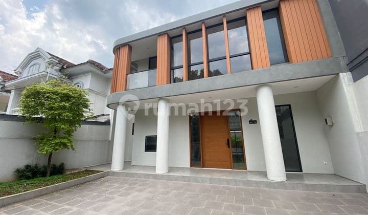 Rumah Strategis 10 menit ke Living World Kota Wisata 2 Lt Siap Huni J37839