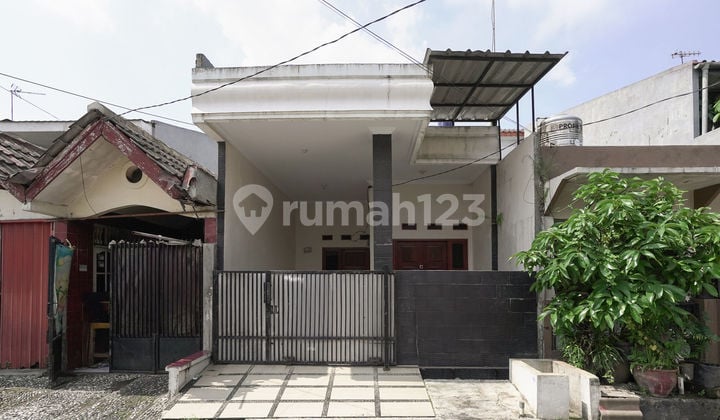 Rumah LB 120 SHM Siap KPR 15 Menit ke Blu Plaza Bebas Banjir J-32860