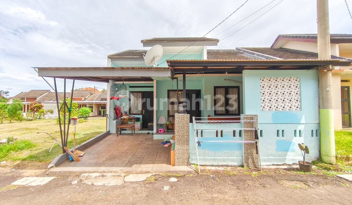 Rumah SHM Hadap Selatan 7 Menit ke Living Plaza Pamulang Dibantu KPR J-38015